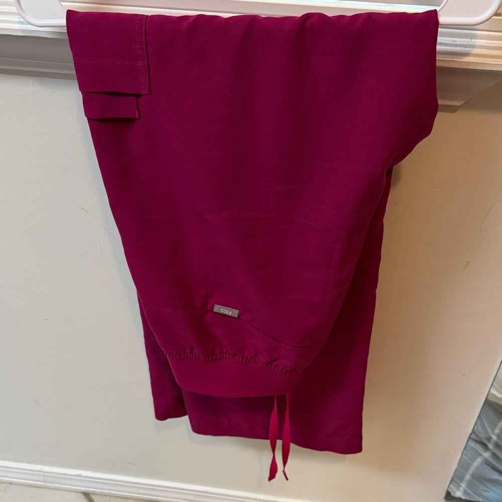 Figs Magenta Scrub Pants Isabel wide leg Large regular
